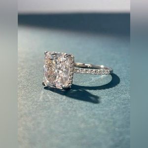 New 925 Sterling Silver Sparkle White Cubic Zirconia Ring Size 7